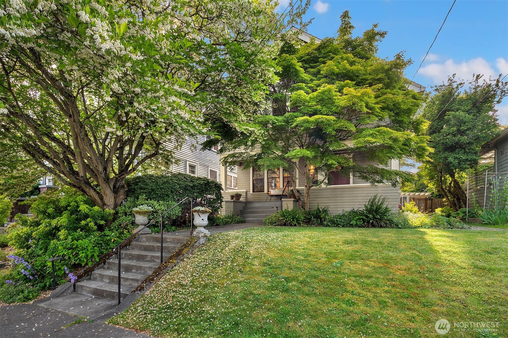 Property Photo:  3227  37th Avenue S  WA 98144 