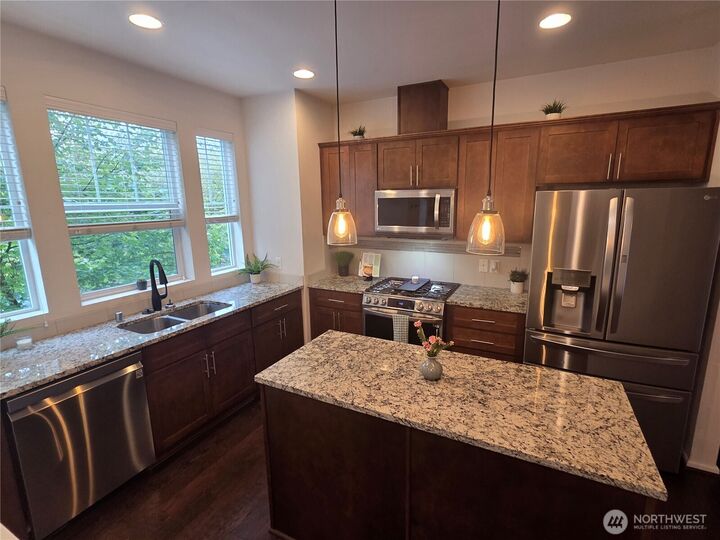 Property Photo:  11004  20th Drive SE  WA 98208 