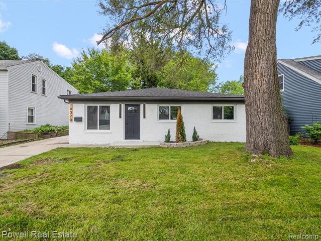 Property Photo: 14370 Pearl Street MI 48195