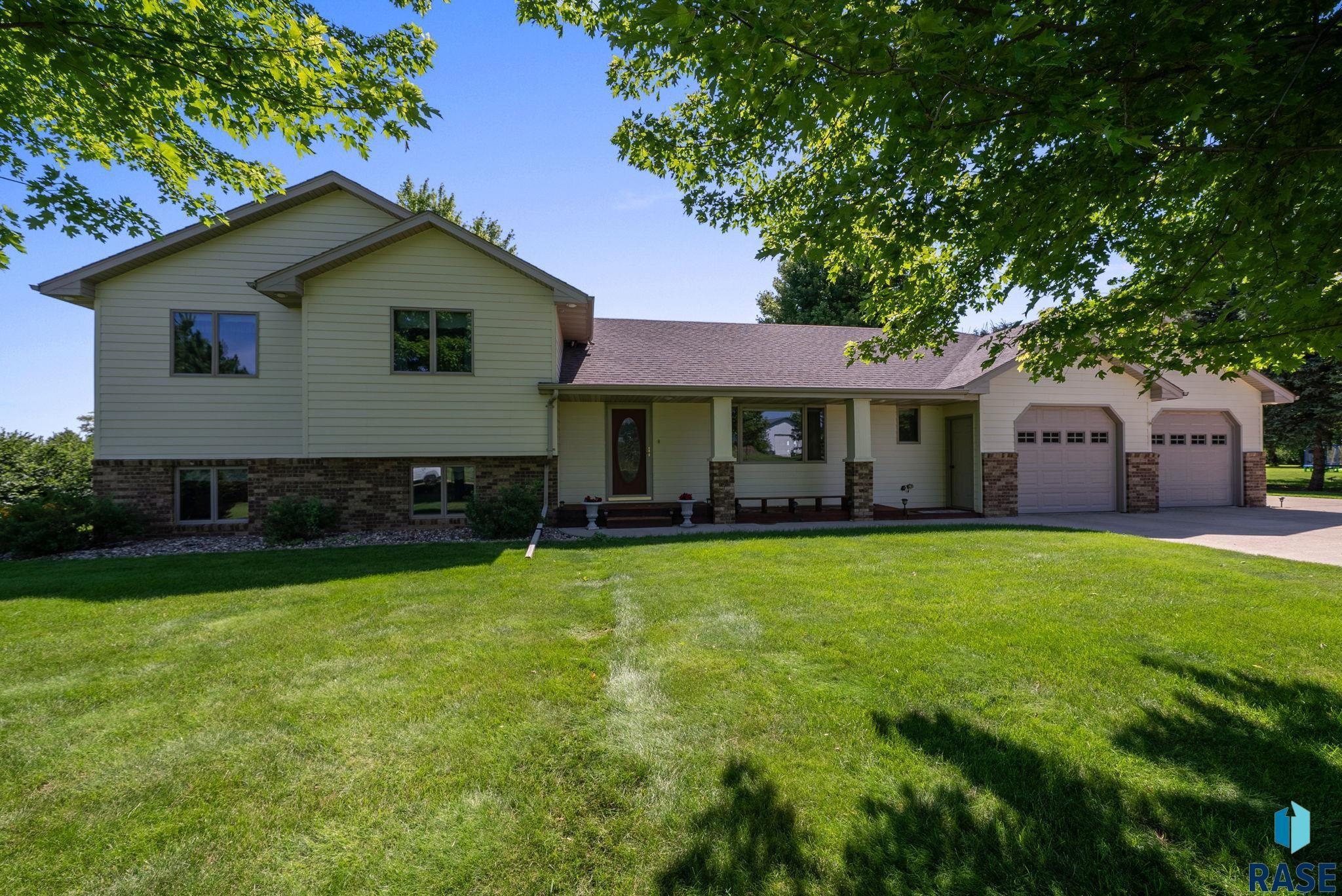 Property Photo: 26680 Dayspring Cir SD 57033