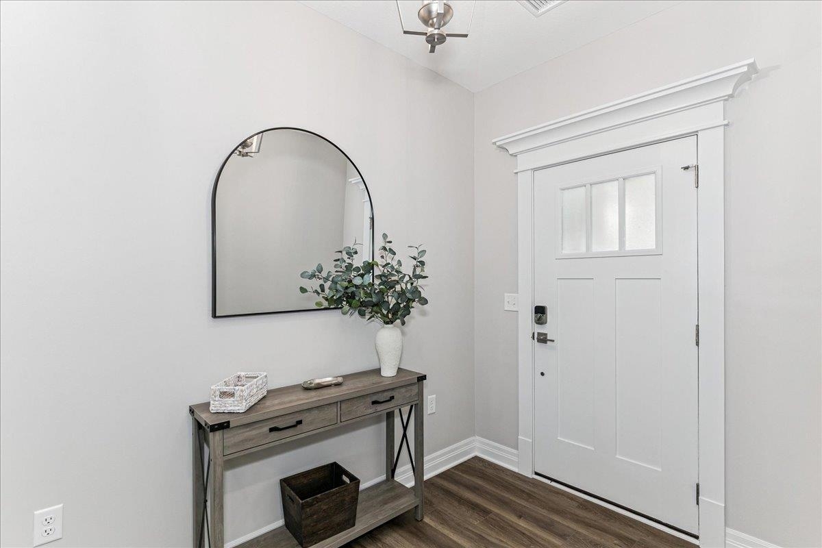 Property Photo:  1425 S Canyon St  KS 67235 