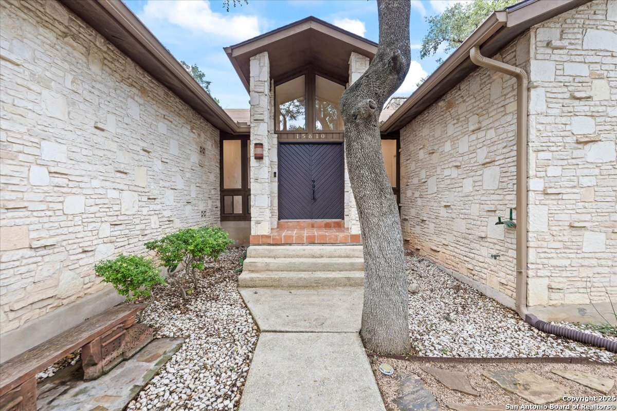 Property Photo: 15810 Wilderness Pkwy TX 78232