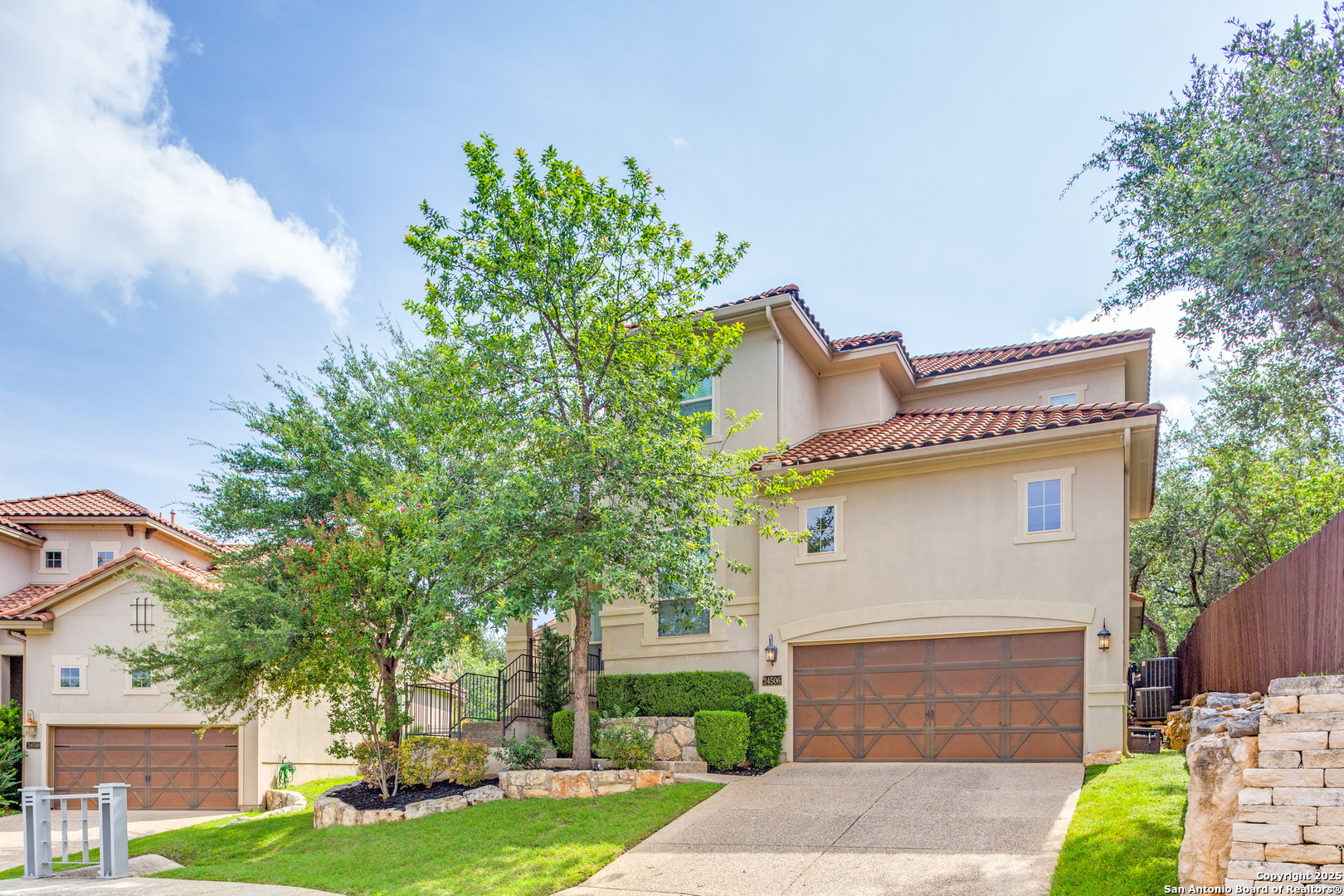 Property Photo: 24506 Via Vizcaya TX 78260