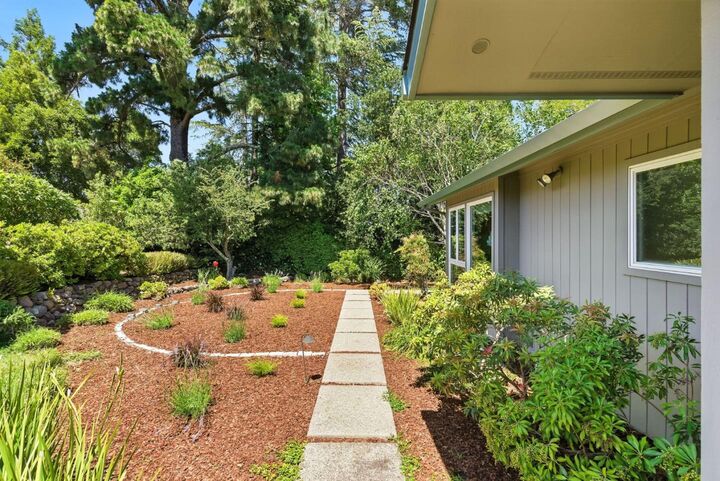 3795 Ralston Avenue  Hillsborough CA 94010 photo