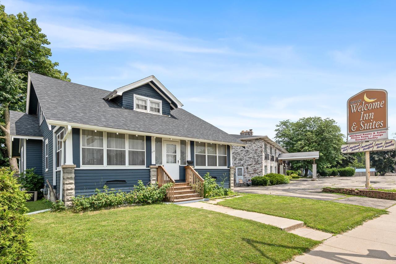 Property Photo:  216 East Fond Du Lac Street  WI 54971 