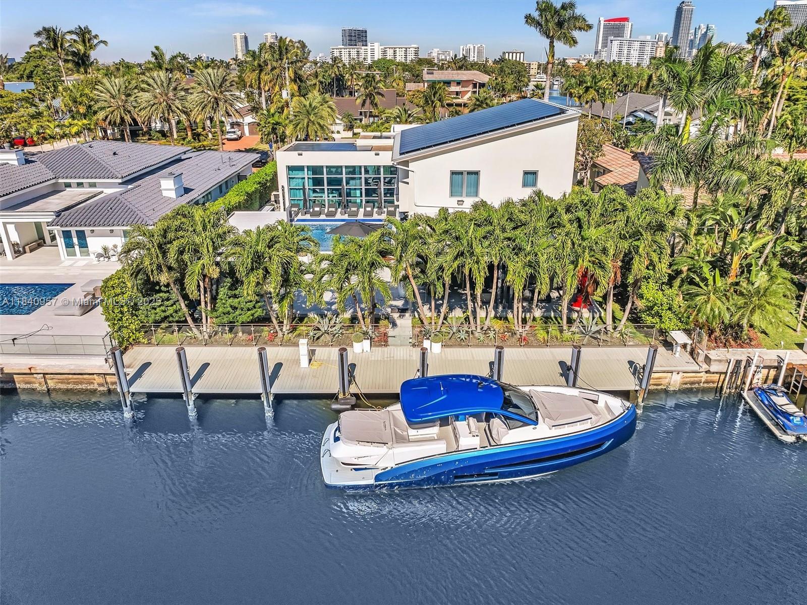 307 Holiday Dr  Hallandale Beach FL 33009 photo