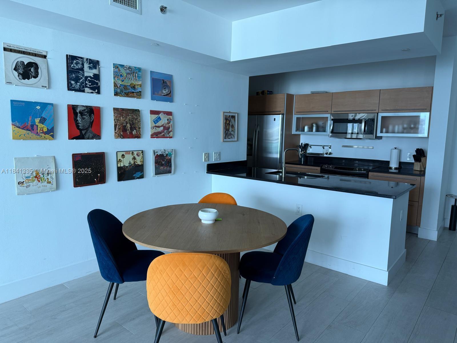 Property Photo:  950 Brickell Bay Dr 3500  FL 33131 
