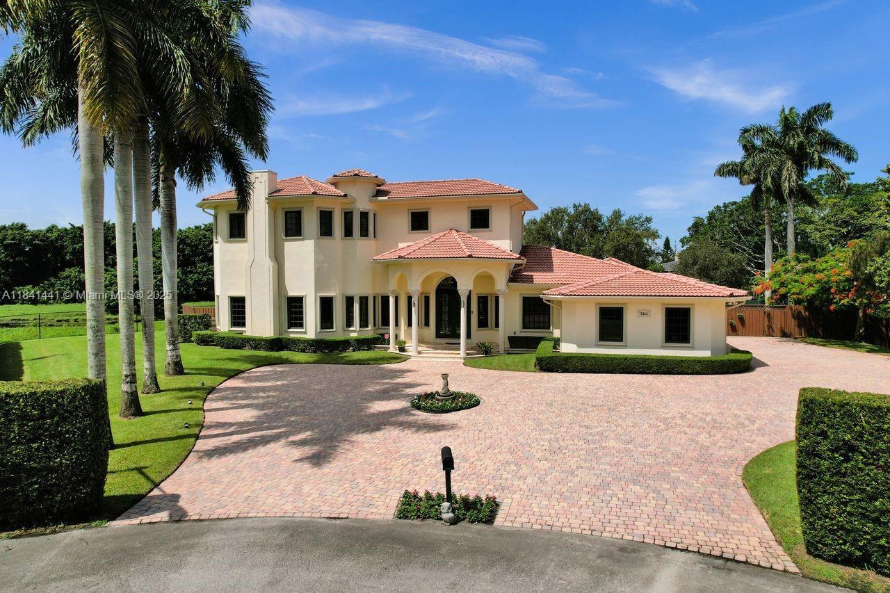 Property Photo: 3311 SW 118th Ter FL 33330