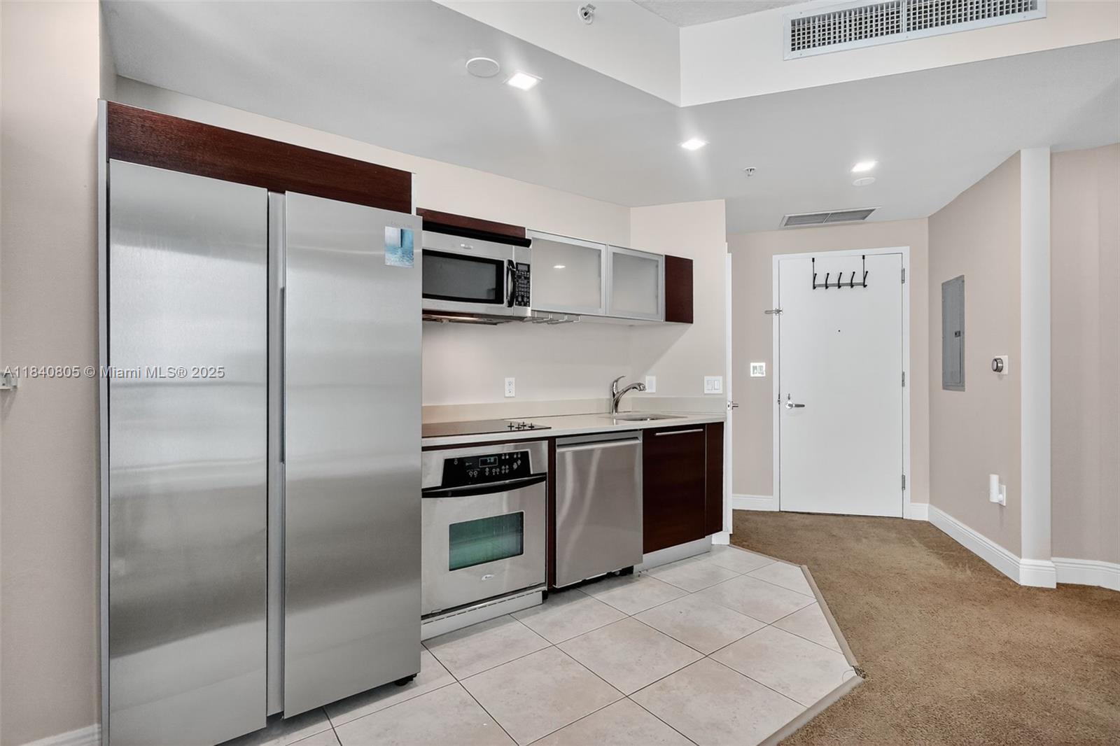 Property Photo: 1900 N Bayshore Dr 3605 FL 33132