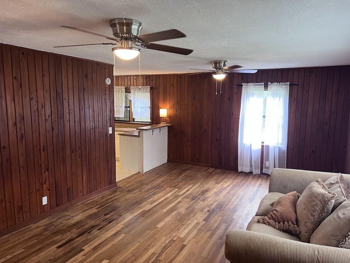 Property Photo: 1914 Fannie Drive FL 32303