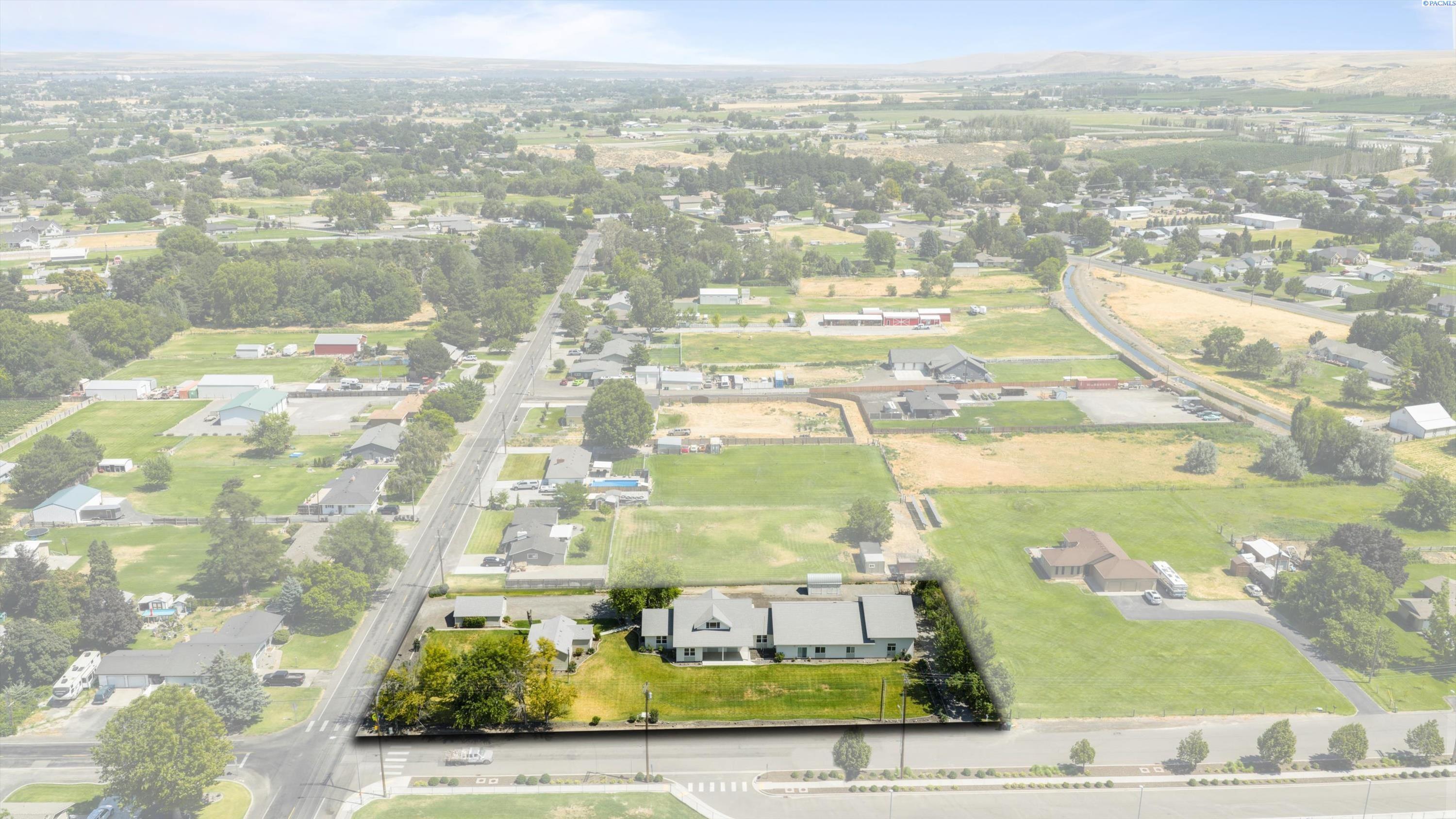 Property Photo:  4209 S Cascade St  WA 99337 
