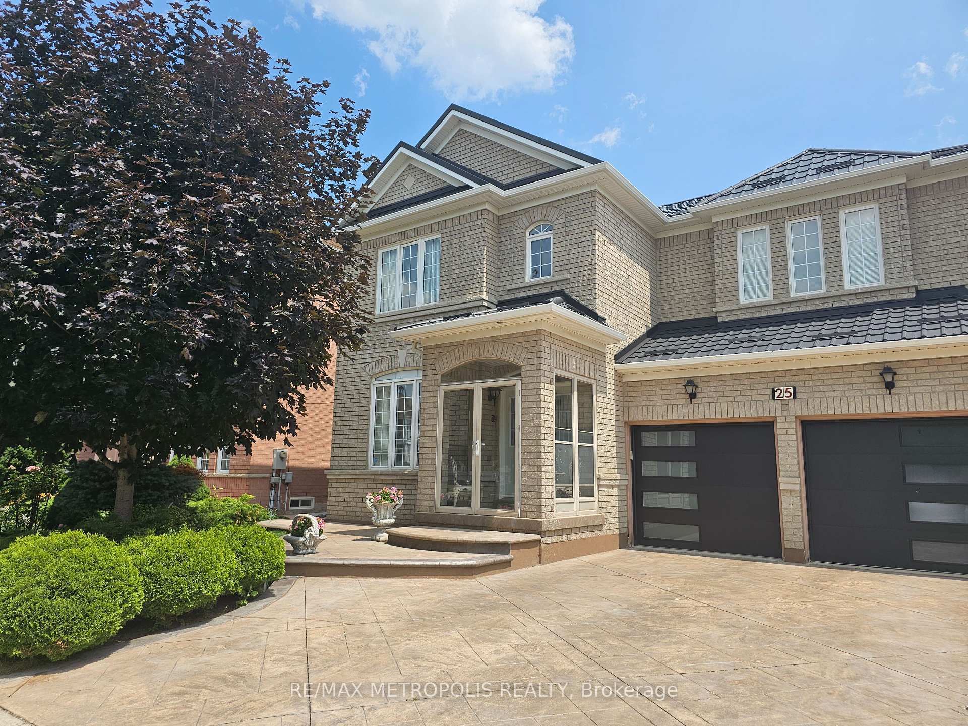 Photo de la propriété: 25 Stoneylake Avenue Bsmt ON L6V 4R1