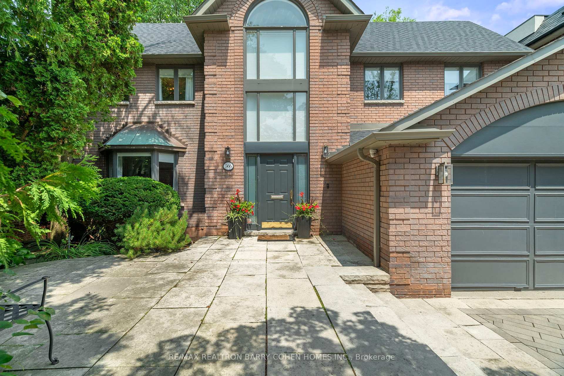 Property Photo: 566 Castlefield Avenue ON M5N 1L8