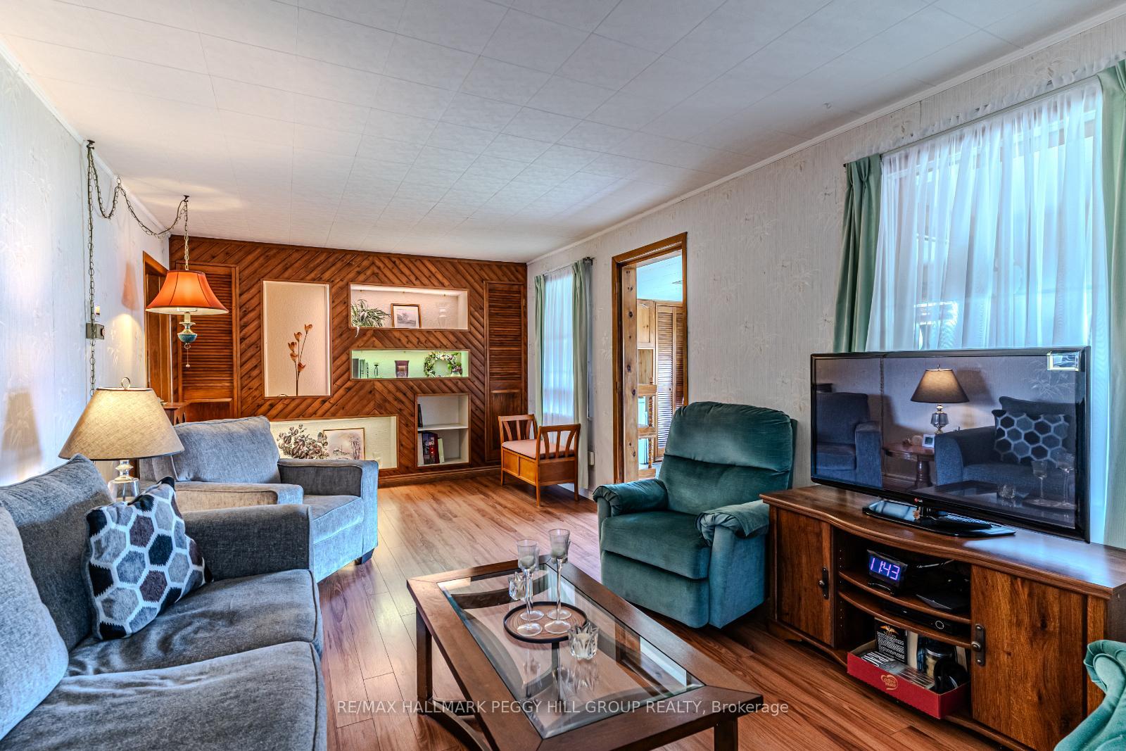 Property Photo: 104 Moberly Street ON L9Y 3W9