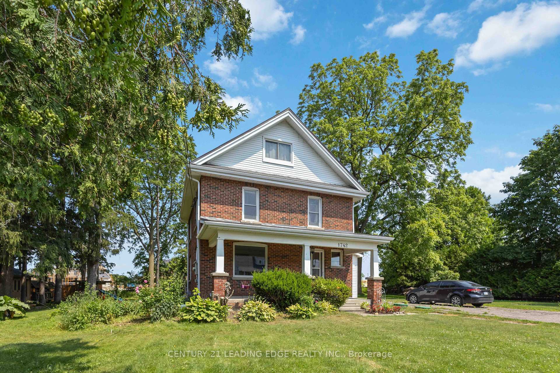 Photo de la propriété: 1742 Lane Street ON L1Y 1B6