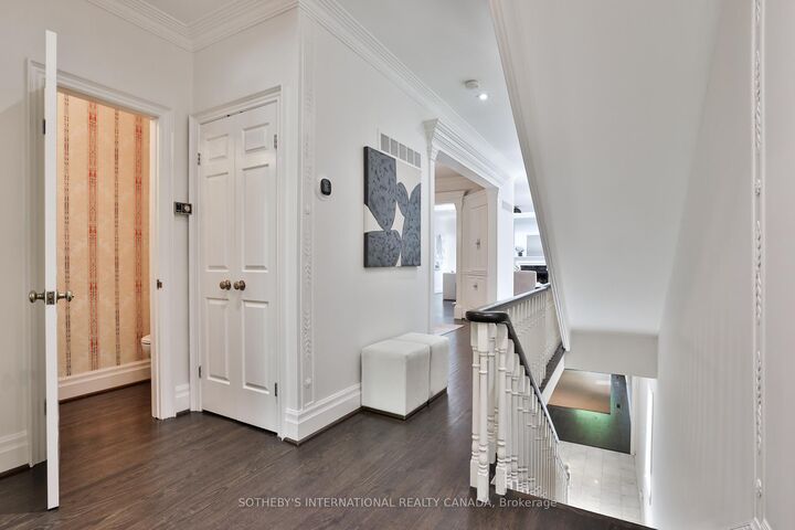 Property Photo: 91 Glen Road ON M4W 2V5