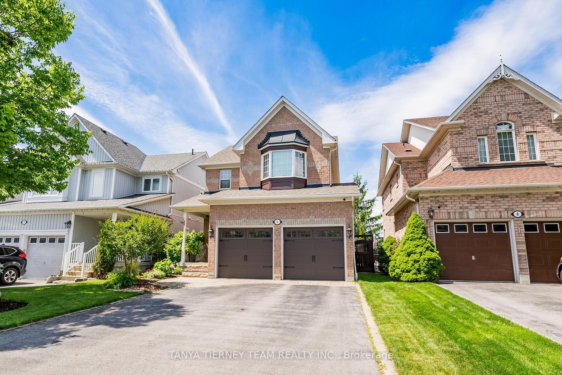 Property Photo: 6 Penhurst Drive ON L1M 2C8