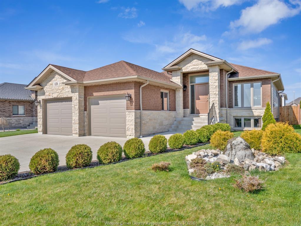 Photo de la propriété:  126 Golfview Drive  ON N9Y 0E4 