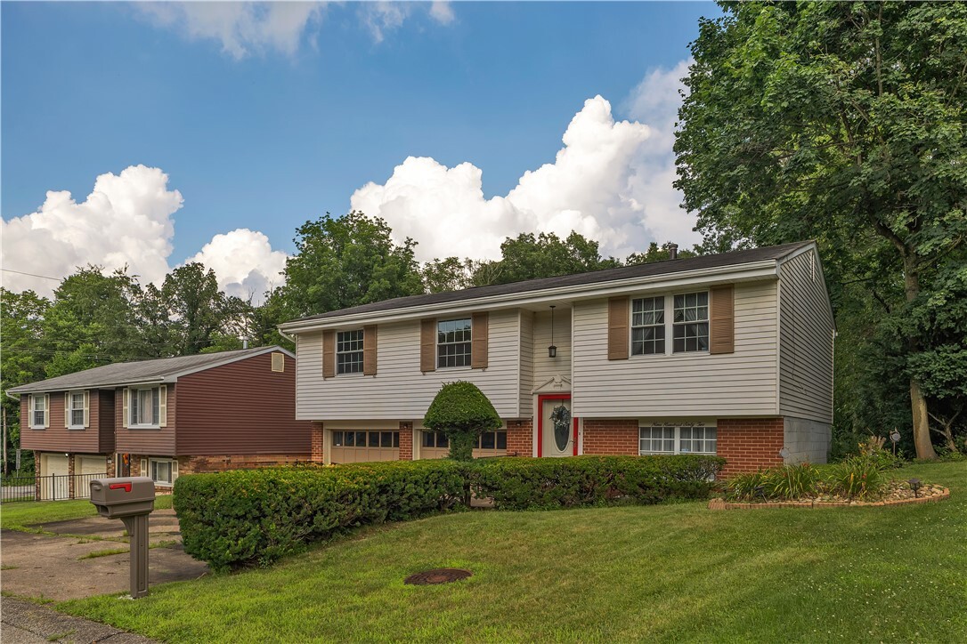 962 Cedarwood  Penn Hills PA 15235 photo
