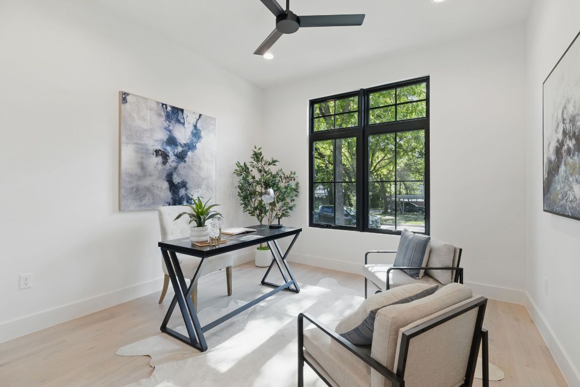 Property Photo:  4910 W Park Drive  TX 78731 