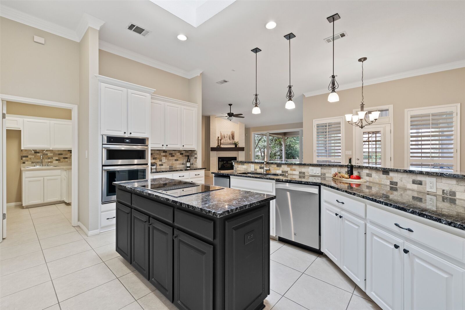 Property Photo: 31000 Clearwater Court TX 78628