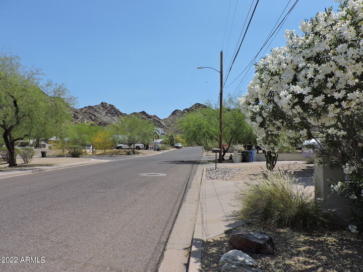 Property Photo:  1535 E Cinnabar Avenue  AZ 85020 
