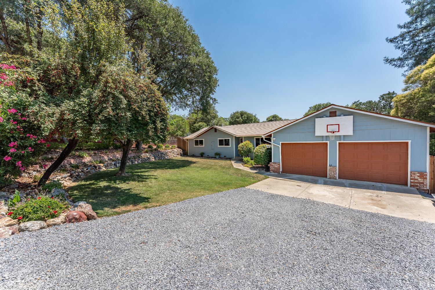 Property Photo: 1725 E Madrone Drive CA 95482