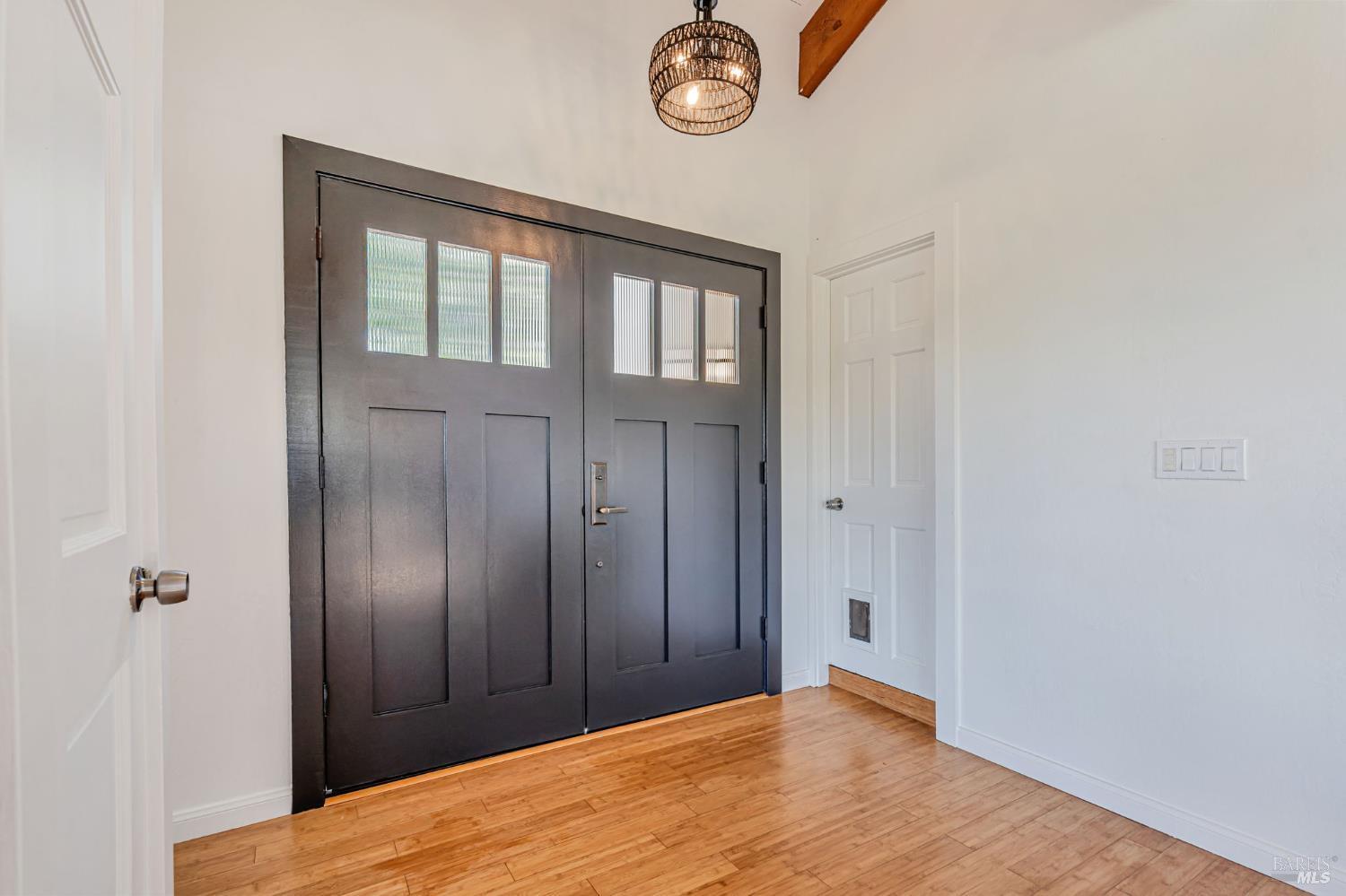 Property Photo:  352 Laurel Avenue  CA 94945 