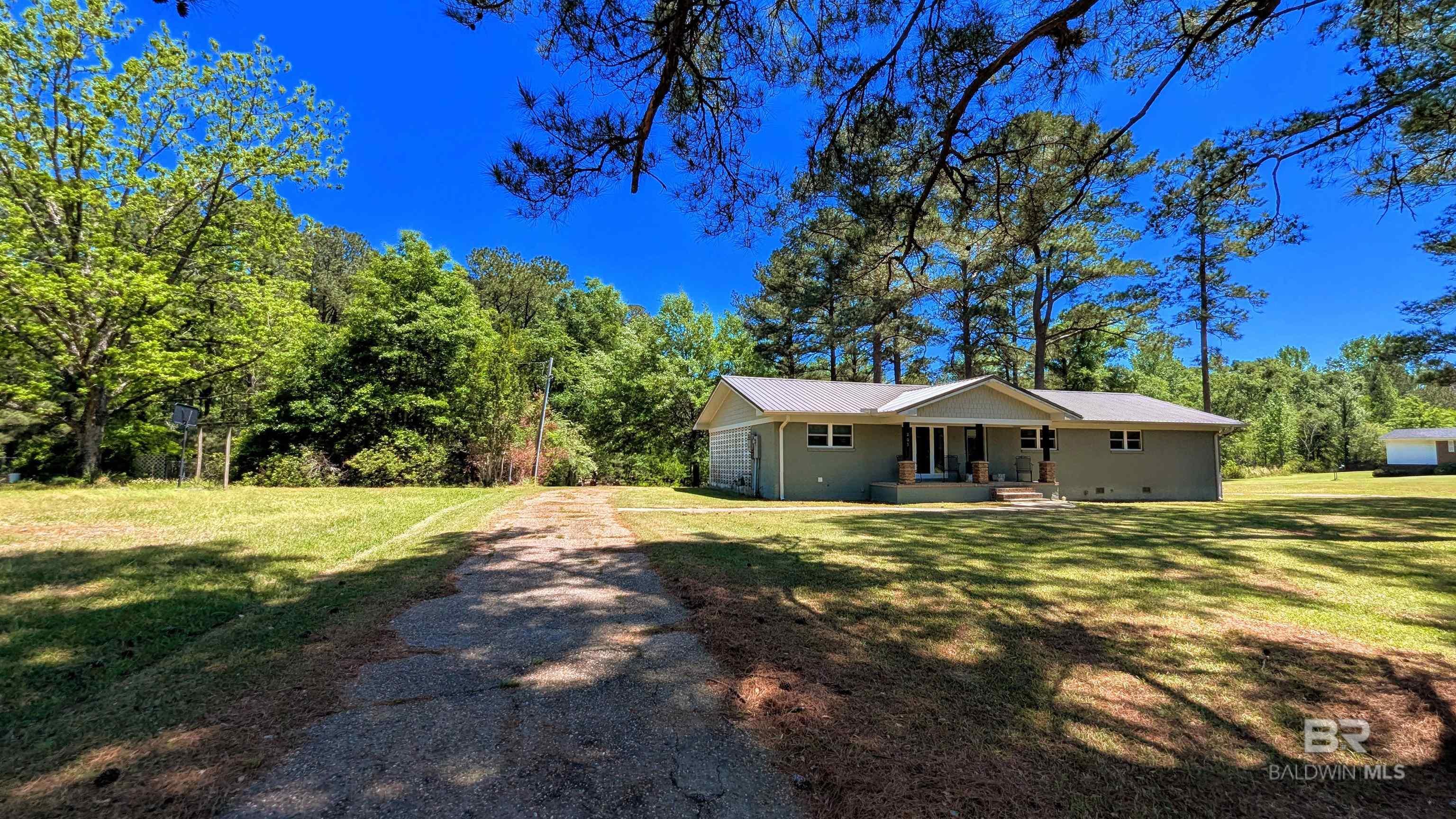 Property Photo: 203 Gordy Street AL 36518