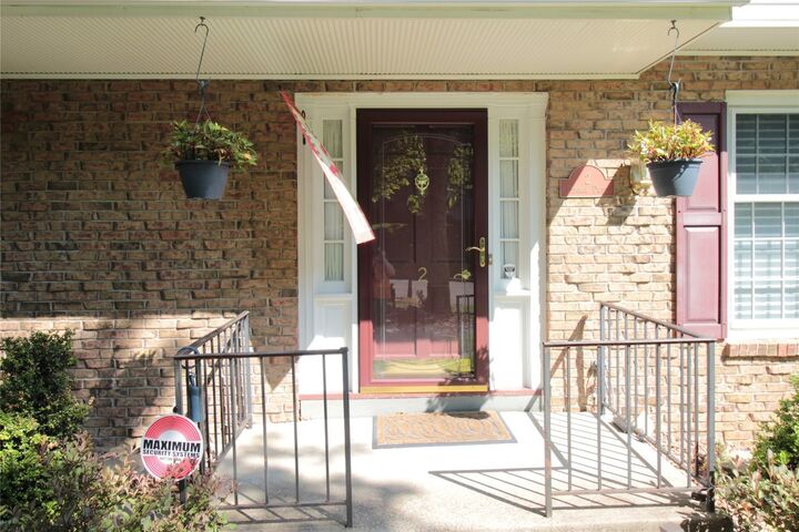 Property Photo: 6 Overbrook Drive NY 13732