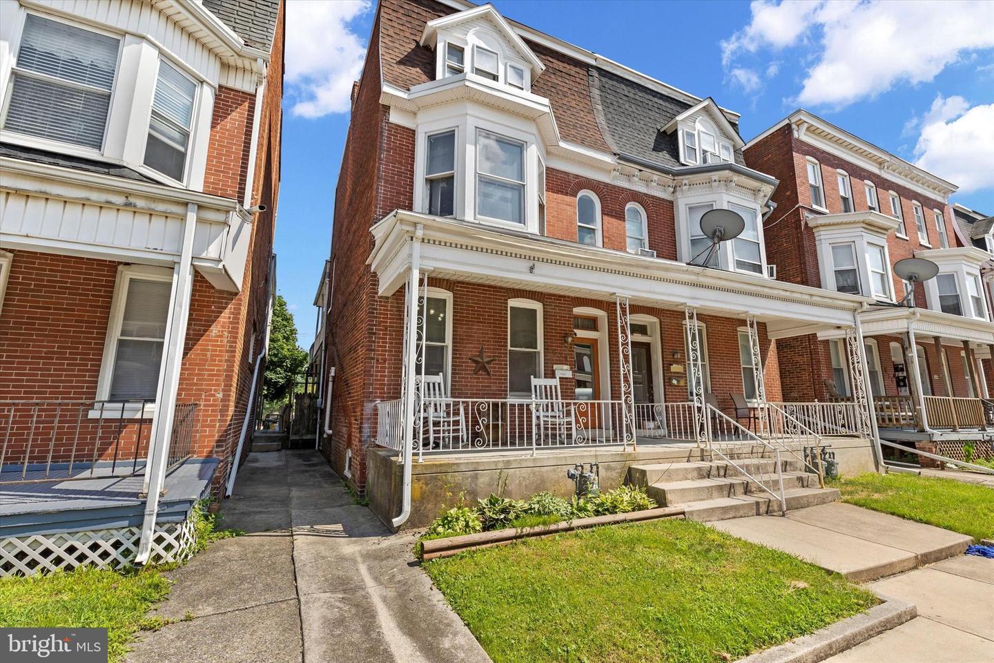 Property Photo:  634 Pennsylvania Avenue  PA 17404 