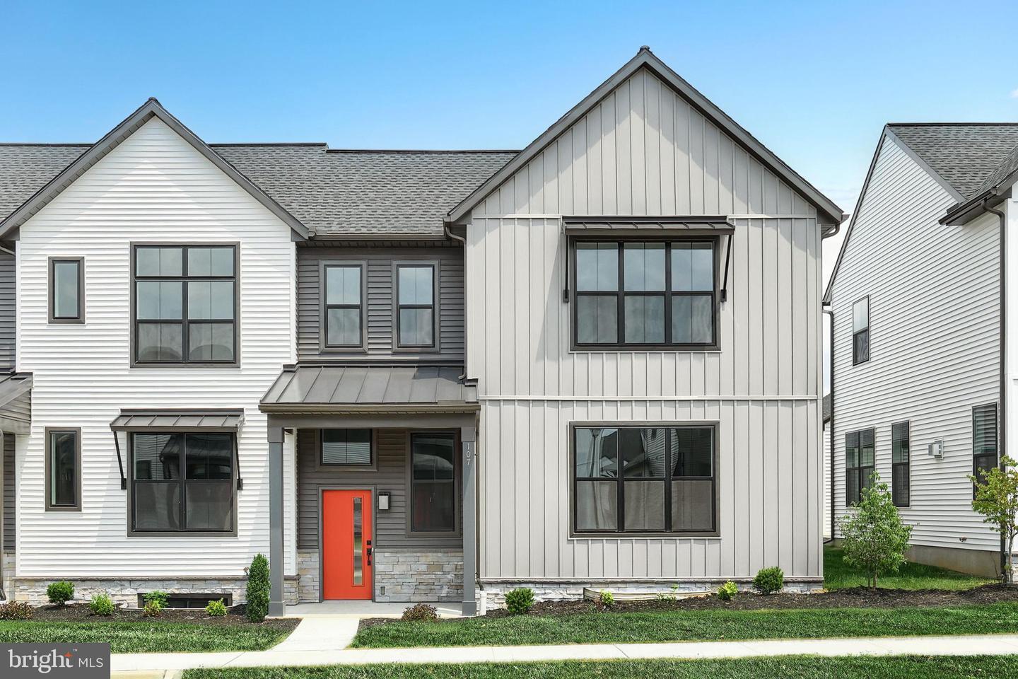 Property Photo:  107 Madison Drive  PA 17055 
