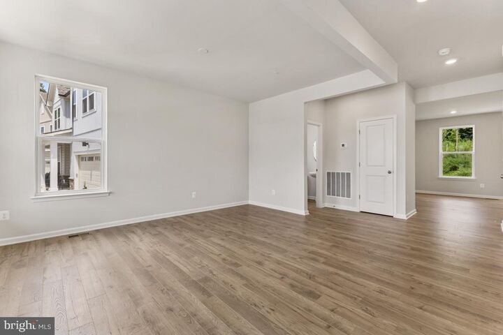 Property Photo: 9809 Stonehaven Court MD 20601