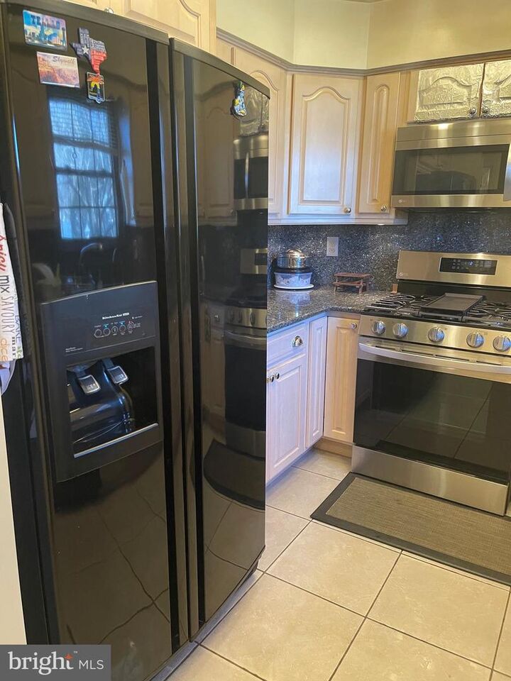 Property Photo:  25 Driscoll Road  NJ 08902 
