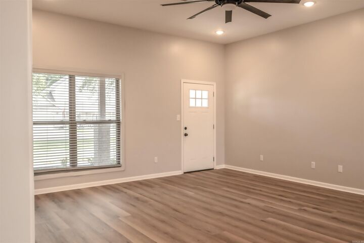 Property Photo: 609 Lanes Way AR 72442