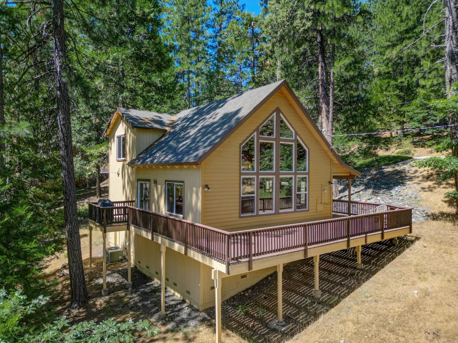 Property Photo: 2746 Quartz Drive CA 95223