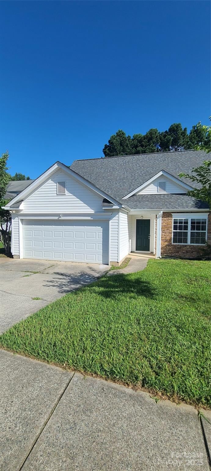 Property Photo:  5913 Hidden Meadow Lane  NC 28269 
