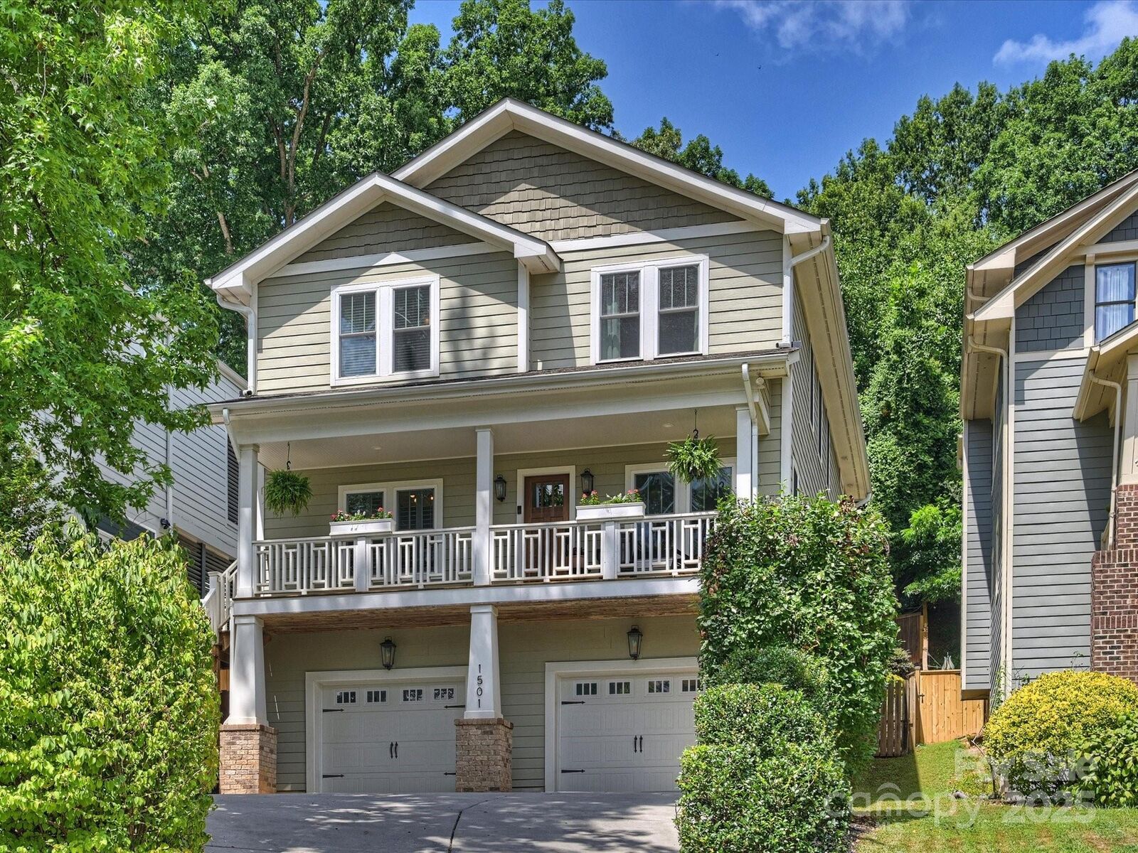 Property Photo:  1501 Tippah Avenue  NC 28205 