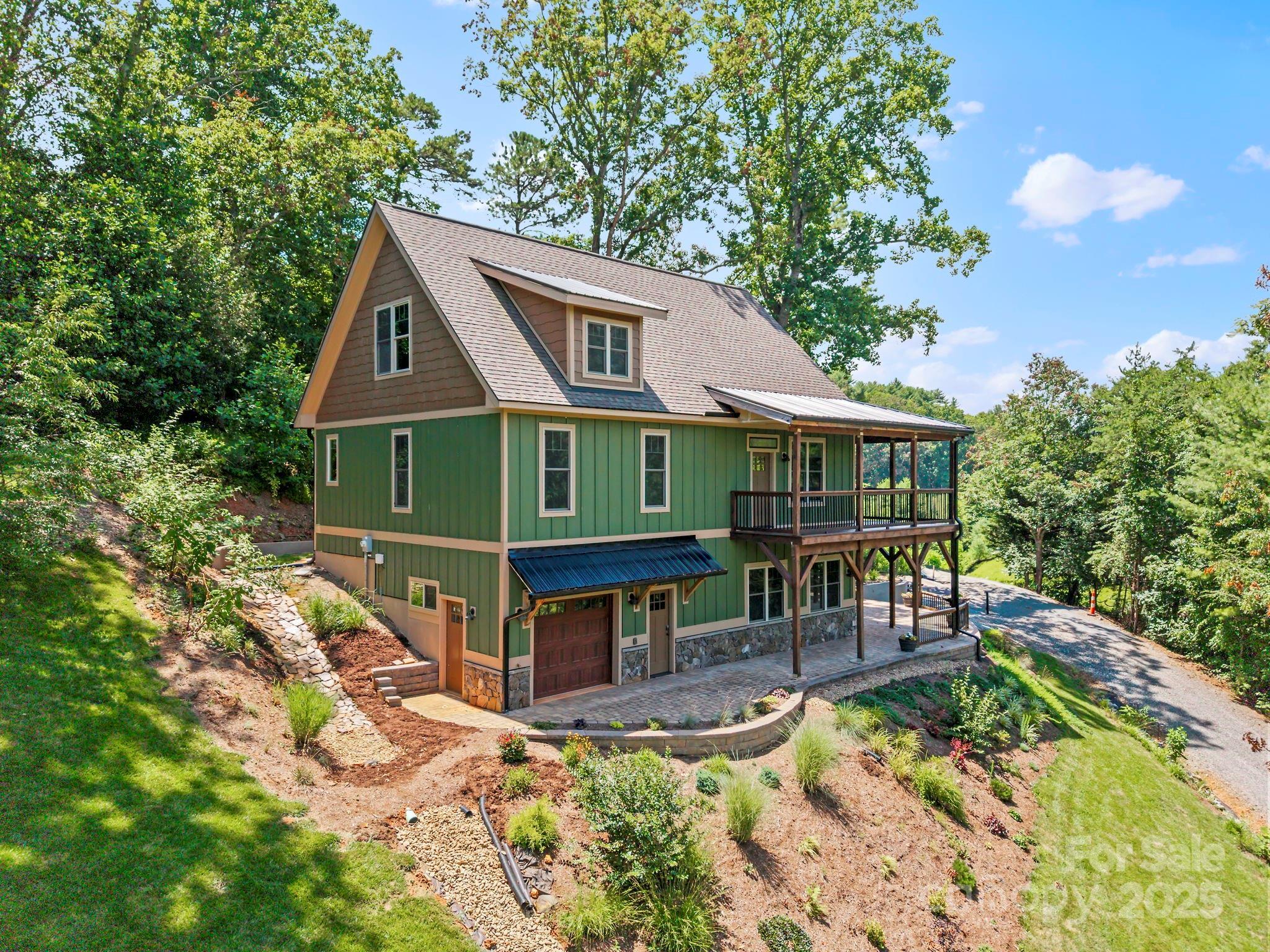 211 Wimbledon Court  Leicester NC 28748 photo