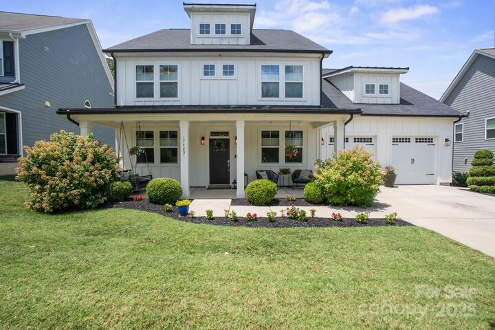 Property Photo: 17423 Summers Walk Boulevard NC 28036