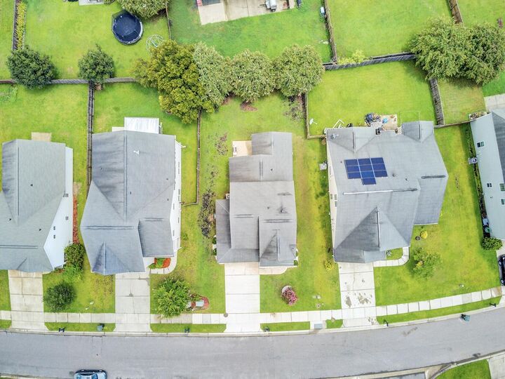 Property Photo: 326 Drayton Place Drive SC 29461