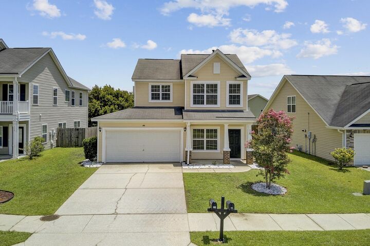 Property Photo:  326 Drayton Place Drive  SC 29461 
