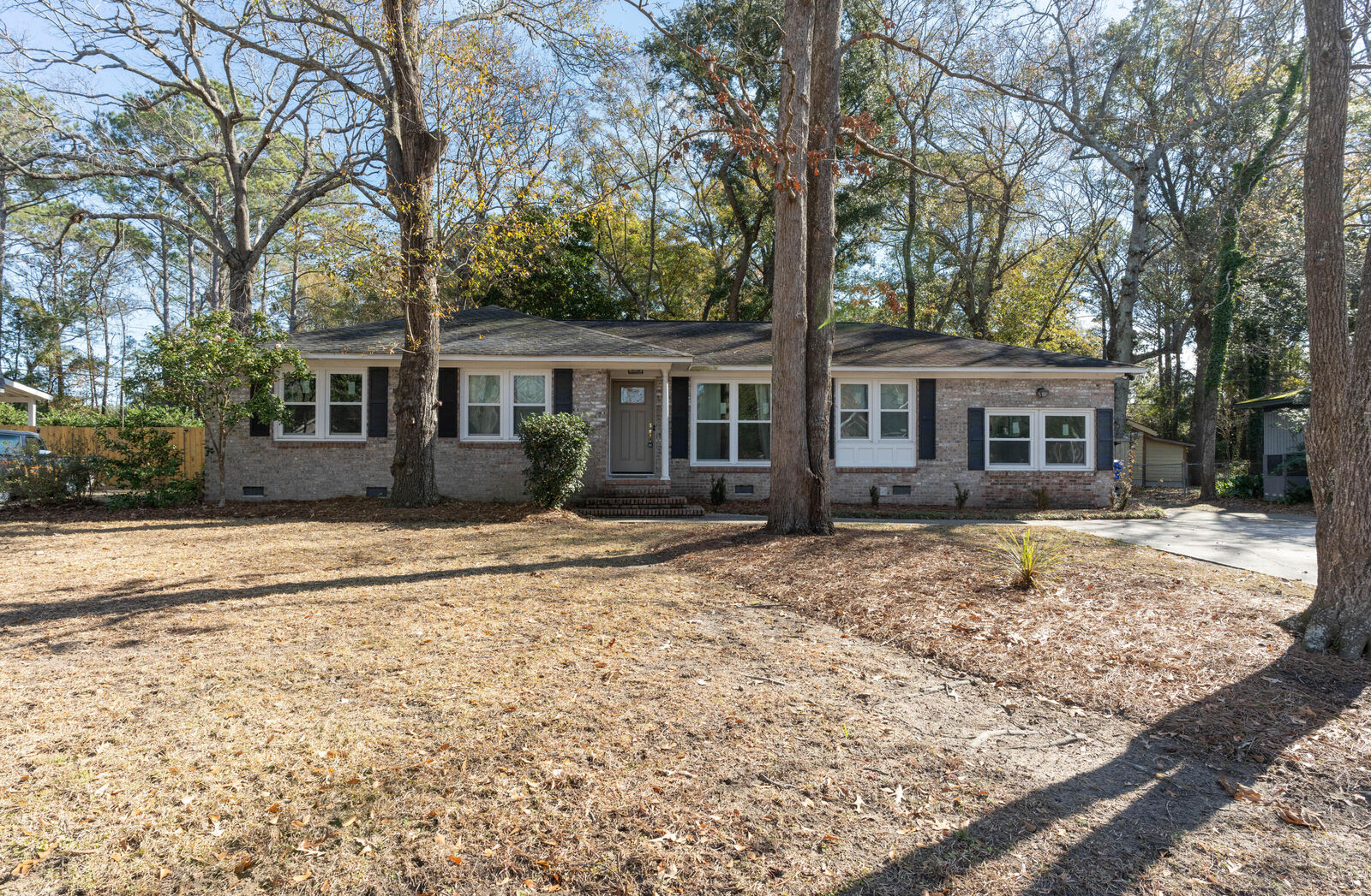 Property Photo: 1239 Wappetaw Place SC 29464