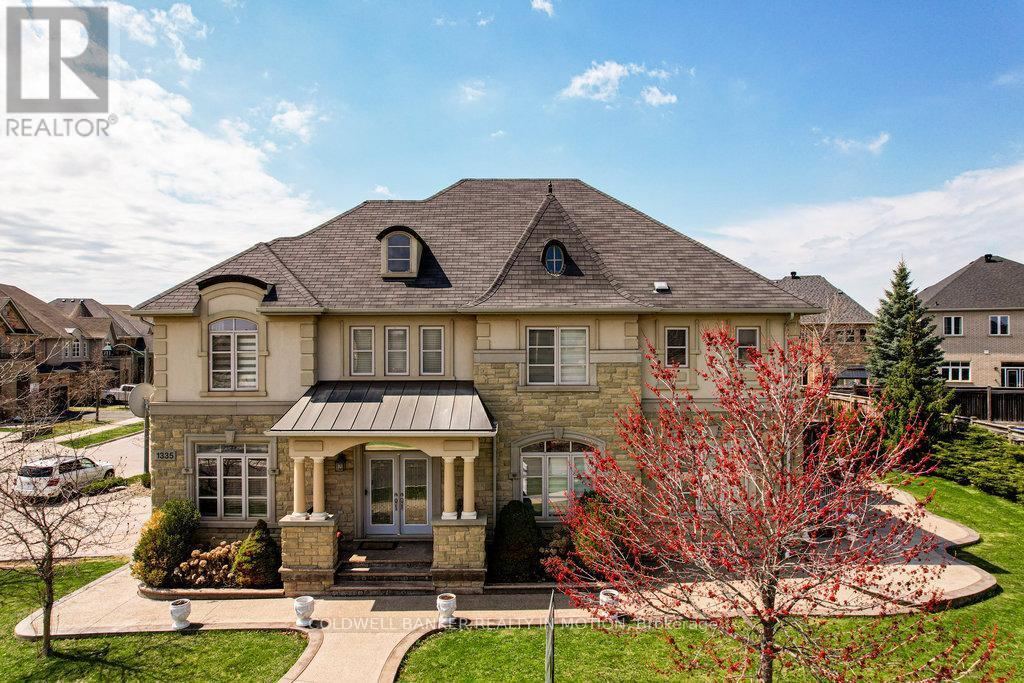 Property Photo: 1335 Arrowhead Road ON L6H 0B2