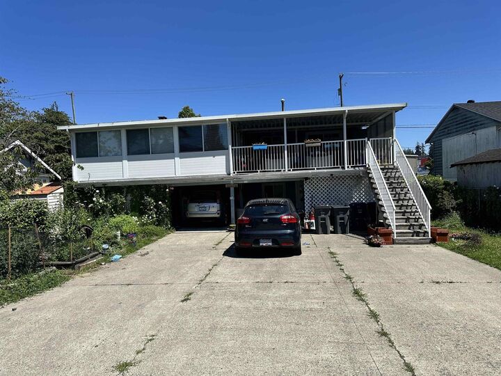 Property Photo: 6111 176 BC V3S 4E8