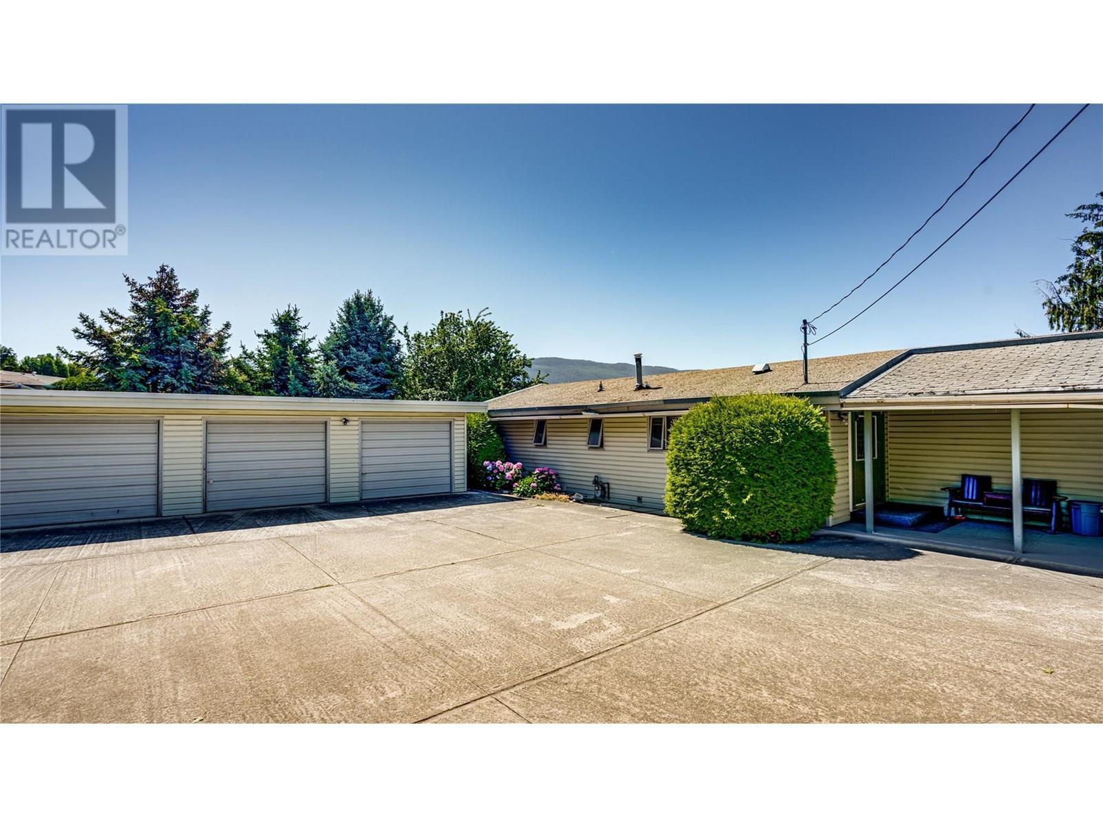 Property Photo: 9536 Buchanan Road BC V1B 2X1