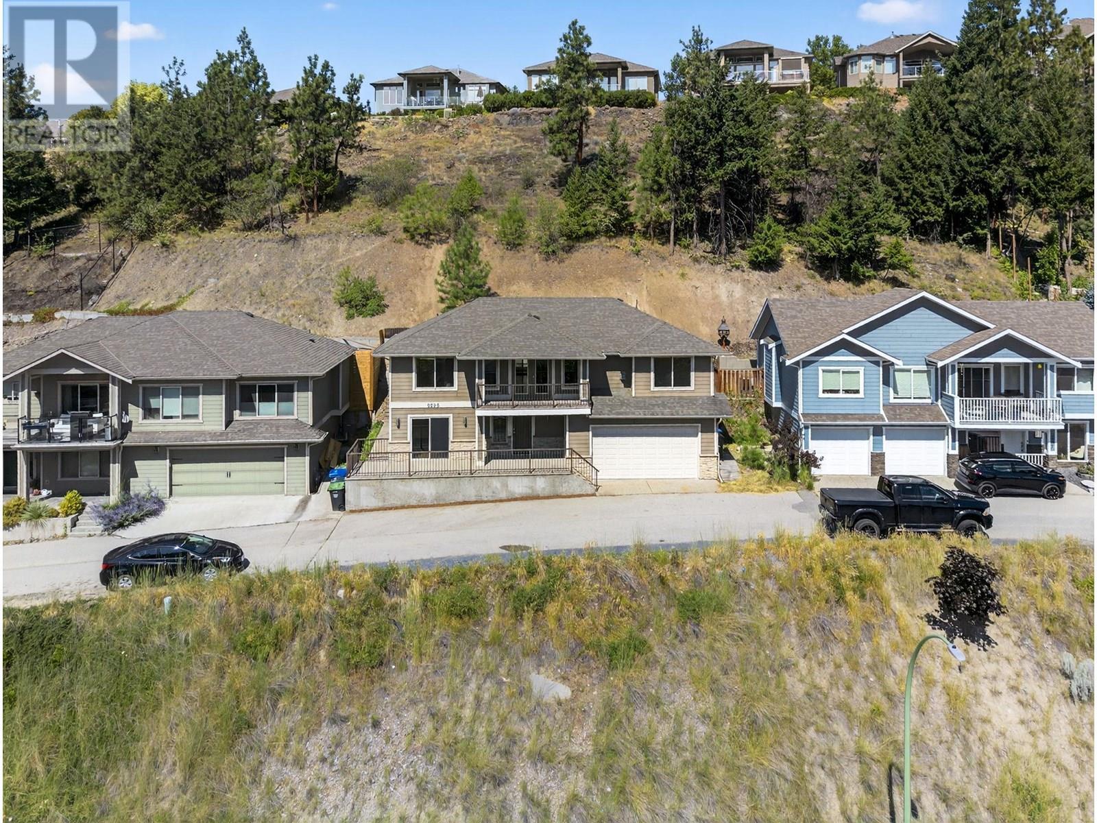 Property Photo:  2225 Sunview Drive  BC V1Z 4B9 