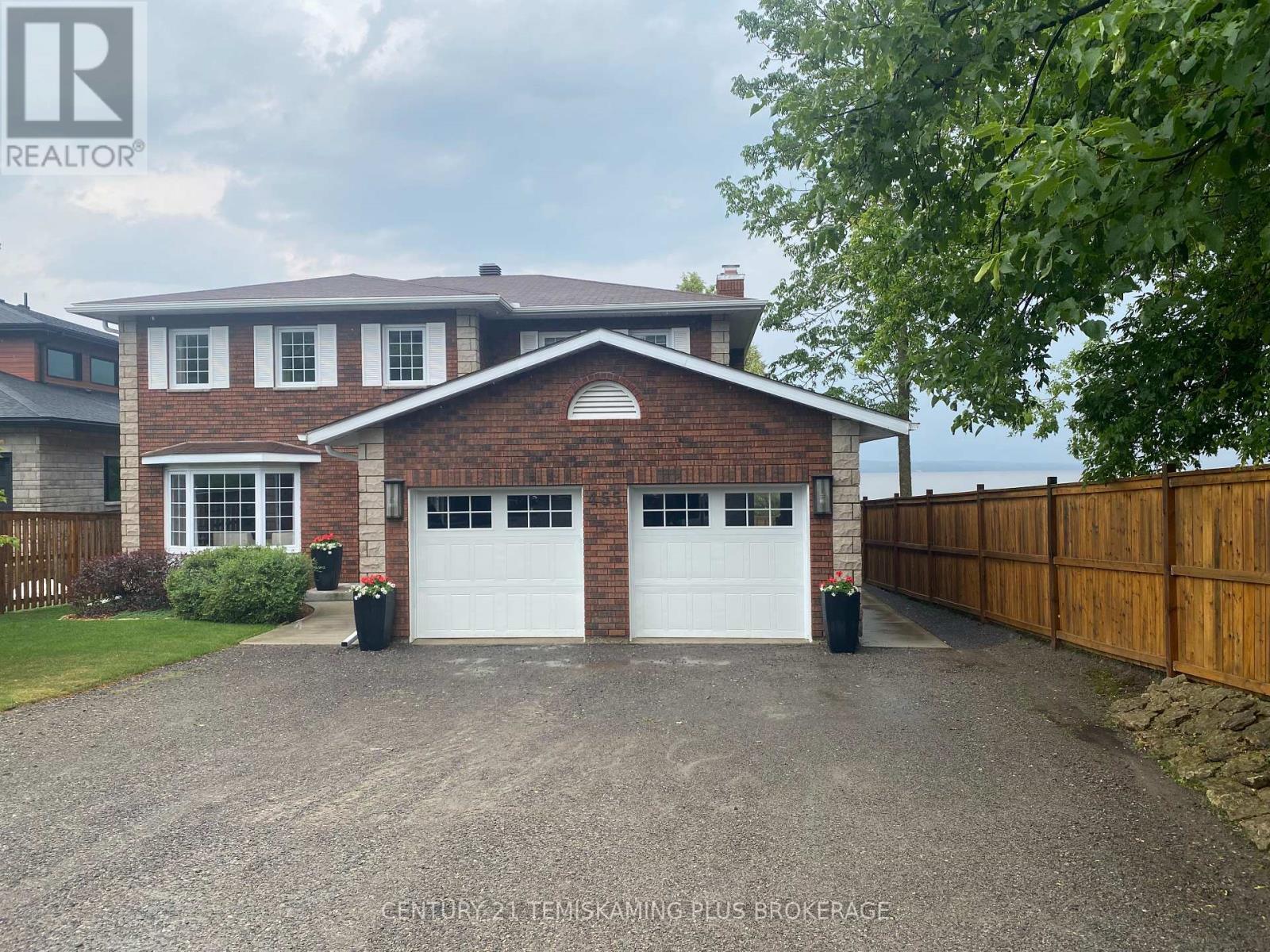 455 Lakeshore Road  Temiskaming Shores (New Liskeard) ON P0J 1P0 photo