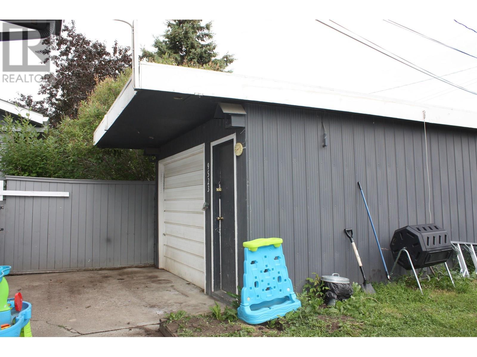 Property Photo: 9523 113 Avenue BC V1J 2X1