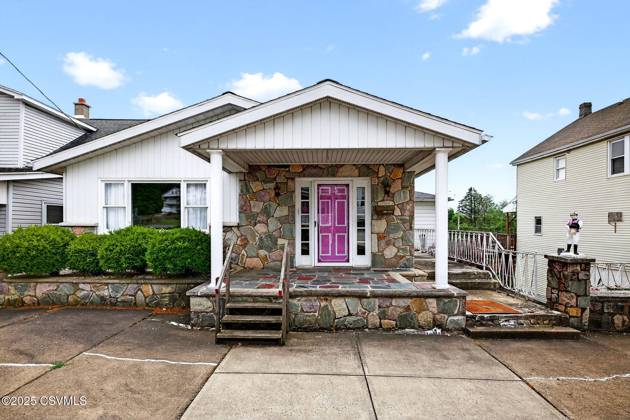 Property Photo:  623 Spruce Street  PA 17834 